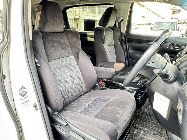 TOYOTA VELLFIRE 2018 Image 31