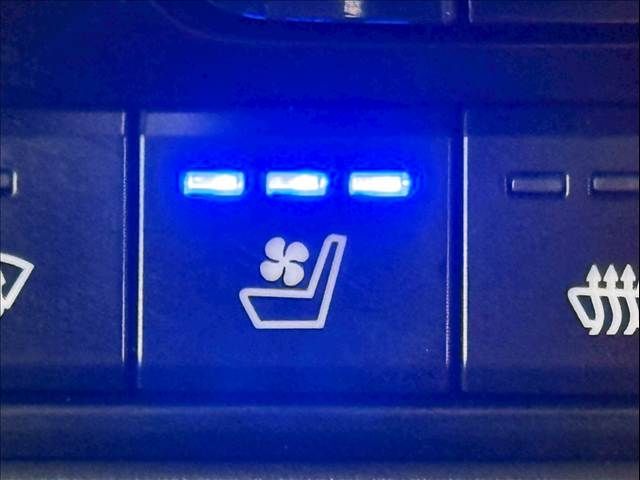 MAZDA CX-60 2022 Image 31