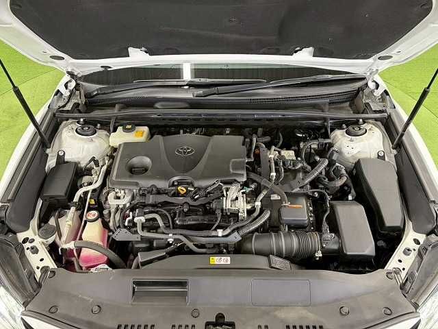 TOYOTA CAMRY HYBRID 2018 Image 31