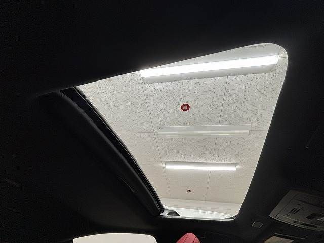 TOYOTA LEXUS ES300H 2019 Image 31