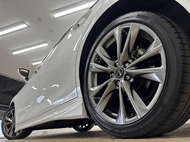 TOYOTA LEXUS ES300H 2019 Image 31