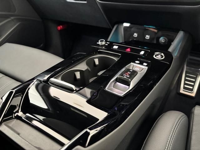 AUDI Q6 E-TRON 2025 Image 31