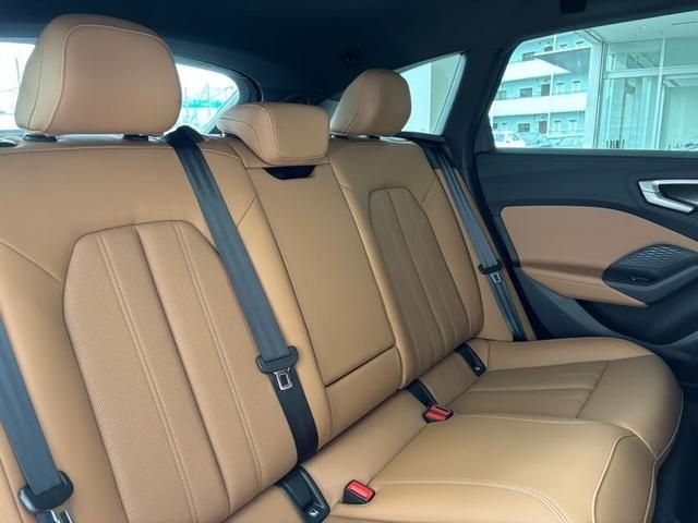 AUDI A5 AVANT 2025 Image 31