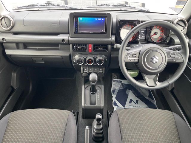 SUZUKI JIMNY NOMADE 2025 Image 31