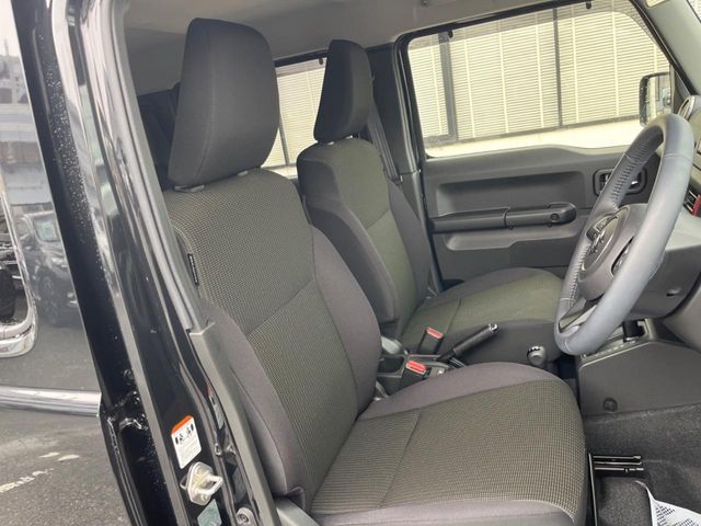 SUZUKI JIMNY NOMADE 2025 Image 31