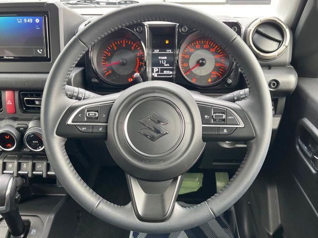 SUZUKI JIMNY NOMADE 2025 Image 31