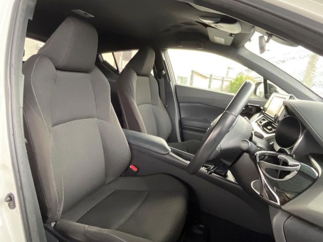 TOYOTA C-HR 2019 Image 31