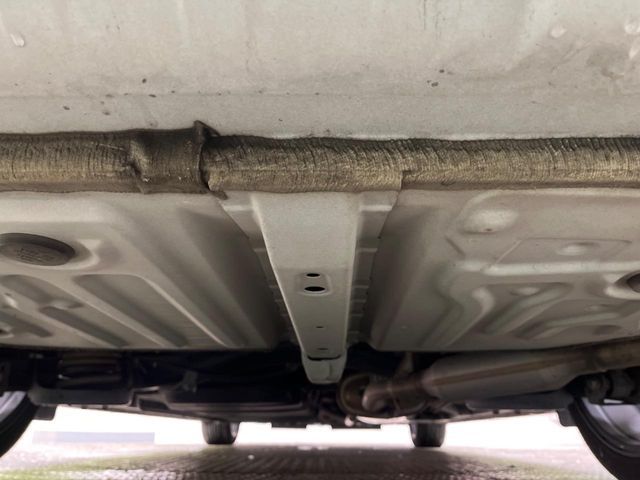 TOYOTA VOXY HYBRID 2017 Image 31