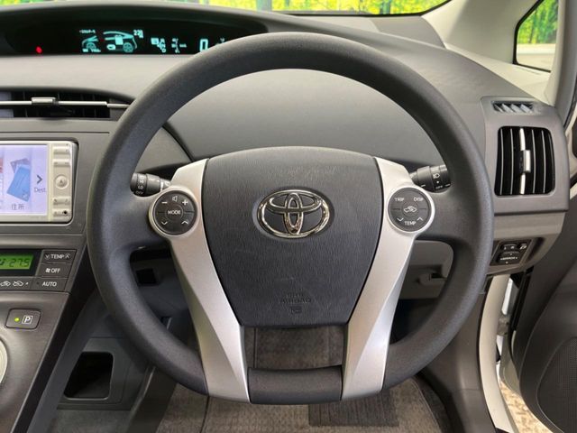 TOYOTA PRIUS 2010 Image 31