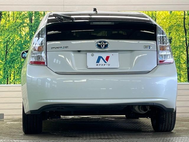 TOYOTA PRIUS 2010 Image 31