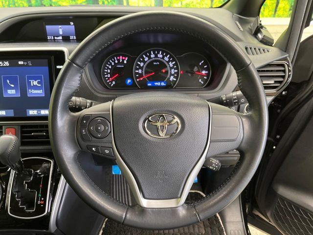 TOYOTA VOXY 2018 Image 31