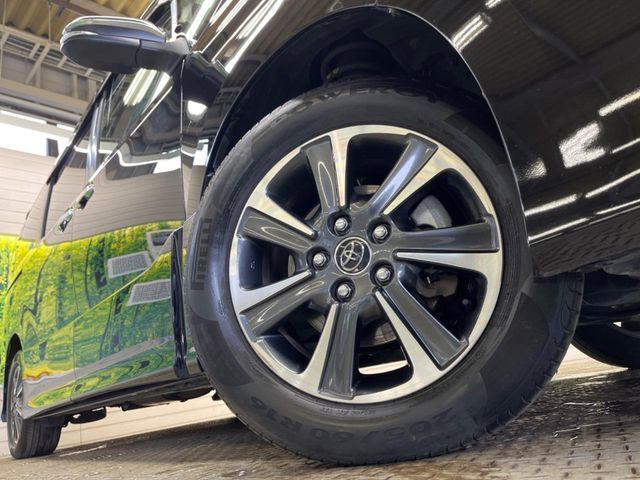 TOYOTA VOXY 2018 Image 31