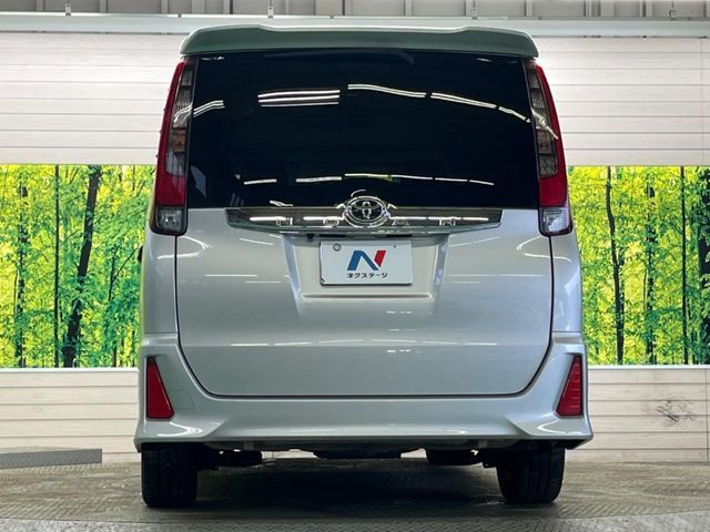 TOYOTA NOAH 2015 Image 31