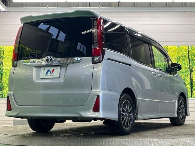 TOYOTA NOAH 2015 Image 31