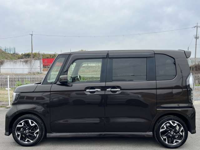 HONDA N BOX CUSTOM 2017 Image 31