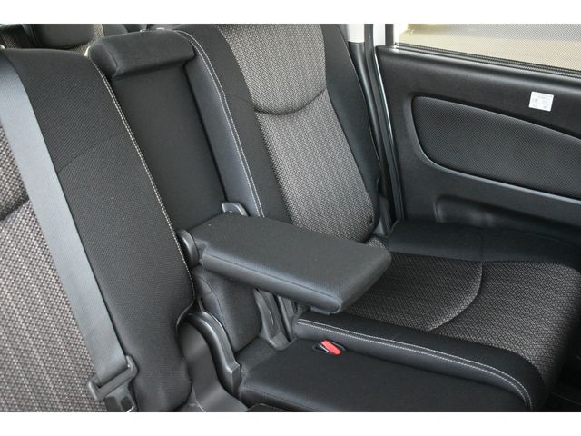 NISSAN SERENA  S-HYBRID 2014 Image 31