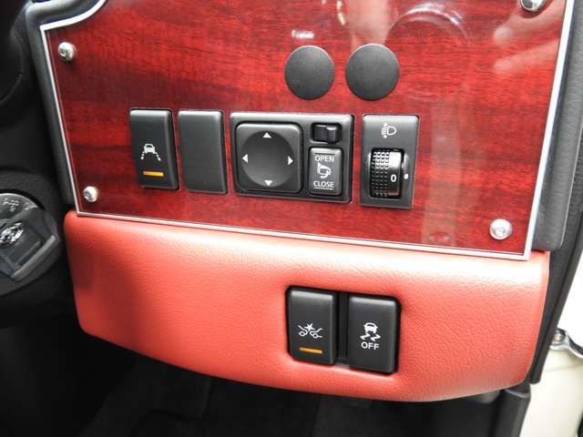 MITSUOKA VIEWT 2020 Image 31