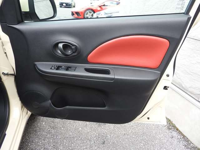 MITSUOKA VIEWT 2020 Image 31