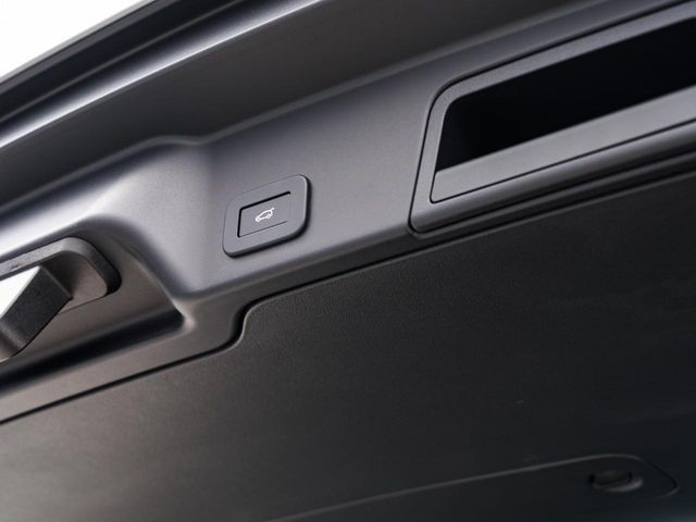 ROVER RANGE  EV 2024 Image 31