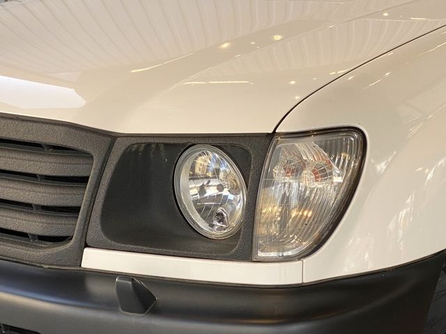 TOYOTA LANDCRUISER WAGON 2003 Image 31