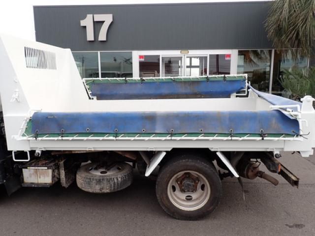 MITSUBISHI CANTER 2019 Image 31