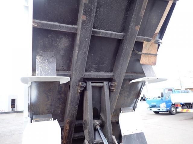 MITSUBISHI CANTER 2019 Image 31