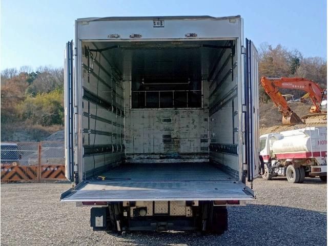 ISUZU FORWARD 2010 Image 31