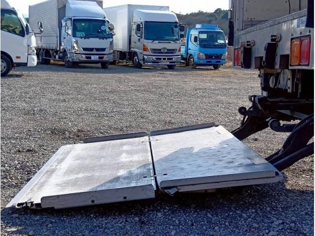 ISUZU FORWARD 2010 Image 31