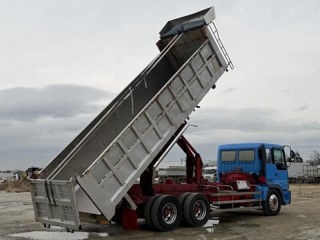 HINO PROFIA 2003 Image 31