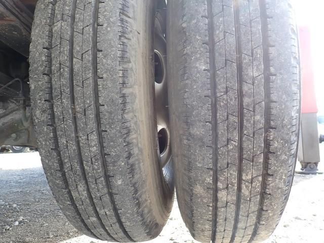 HINO DUTRO 2011 Image 31