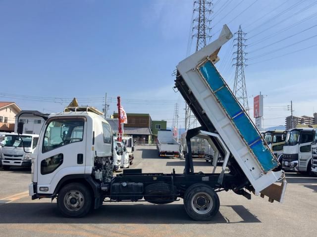 ISUZU FORWARD 2015 Image 31