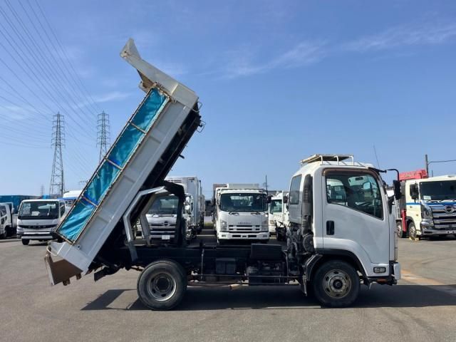 ISUZU FORWARD 2015 Image 31