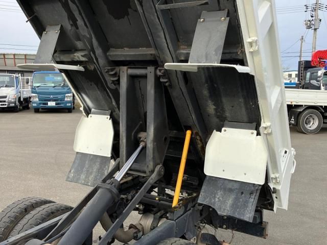 MITSUBISHI CANTER 2021 Image 31