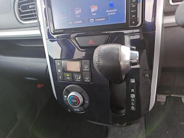 DAIHATSU TANTO CUSTOM 2016 Image 31