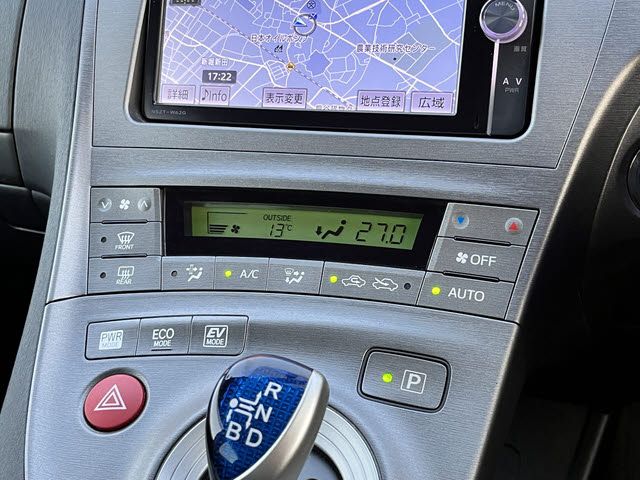 TOYOTA PRIUS 2013 Image 31