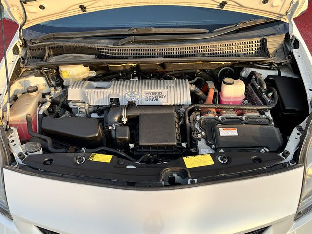 TOYOTA PRIUS 2013 Image 31