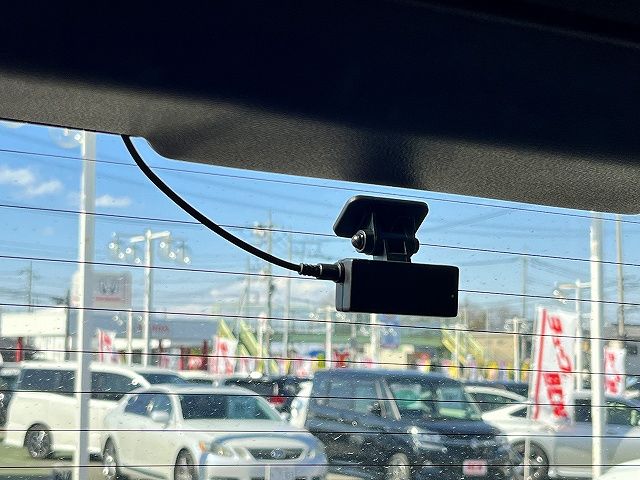 TOYOTA COROLLA CROSS HYBRID 2023 Image 31