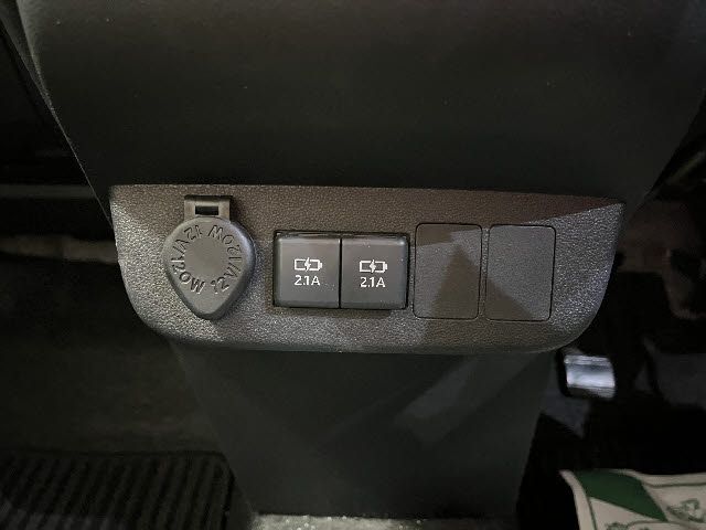 DAIHATSU MIRA TOCOT 2018 Image 31