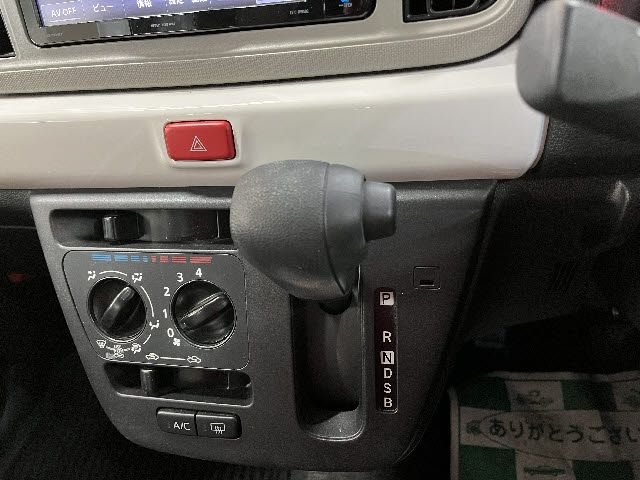 DAIHATSU MIRA TOCOT 2018 Image 31