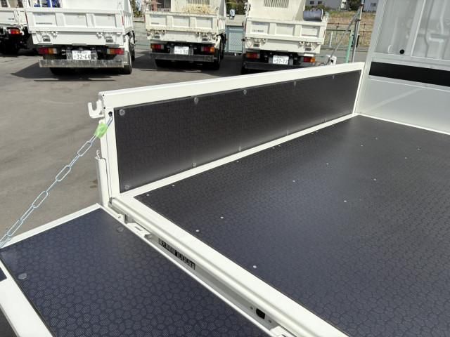 TOYOTA DYNA 2026 Image 31