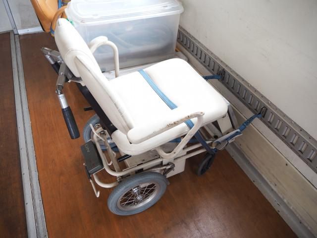 HINO DUTRO 2001 Image 31