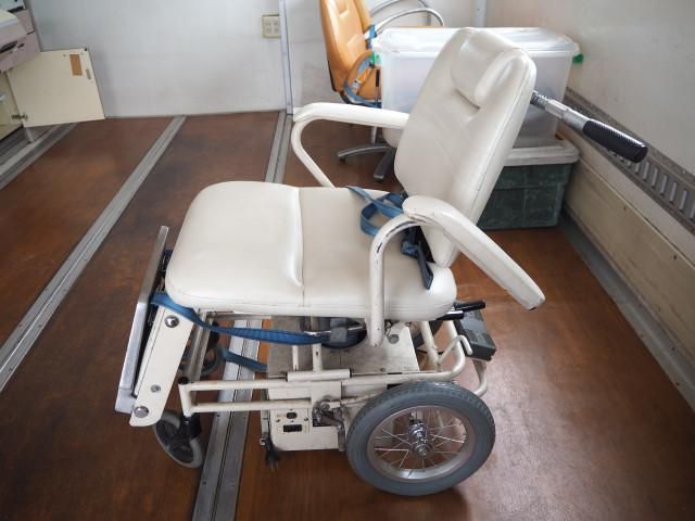 HINO DUTRO 2001 Image 31