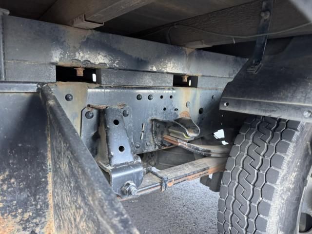 ISUZU ELF 2013 Image 31