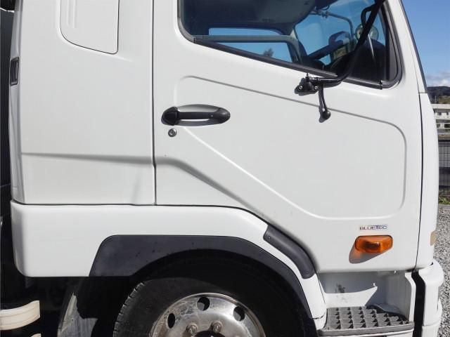 MITSUBISHI FUSOU FIGHTER 2016 Image 31