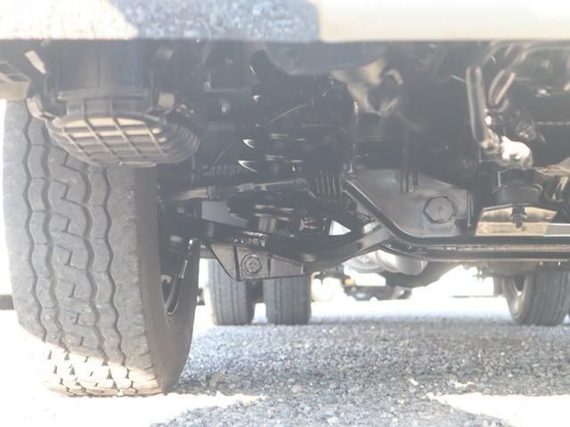 MITSUBISHI CANTER 2018 Image 31