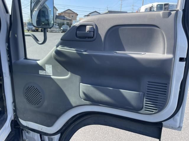 ISUZU ELF 2018 Image 31