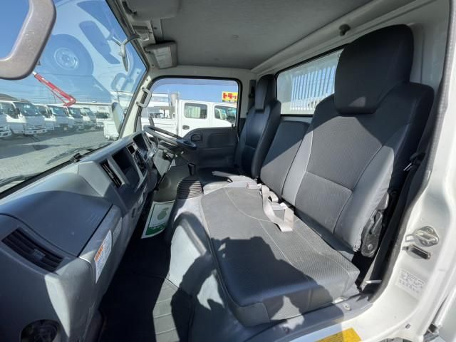 ISUZU ELF 2018 Image 31