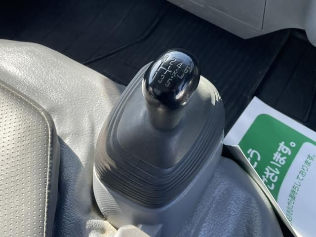 ISUZU ELF 2018 Image 31