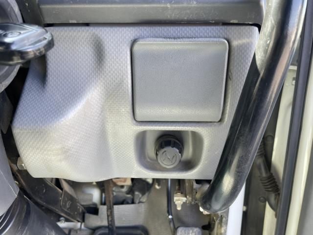 ISUZU ELF 2018 Image 31