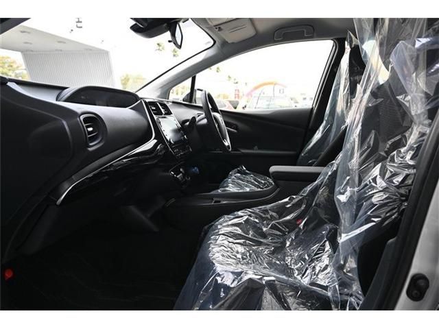 TOYOTA PRIUS 4WD 2022 Image 31